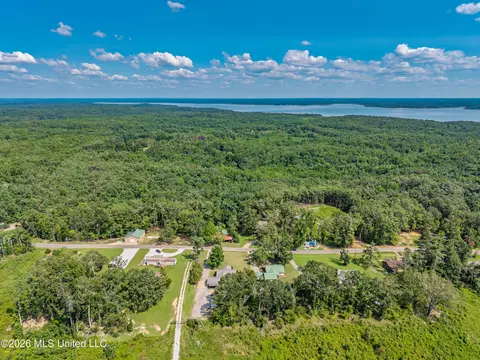View/Area - 556 Chickasaw Rd, Pope, MS 38658 photo 7 of 10