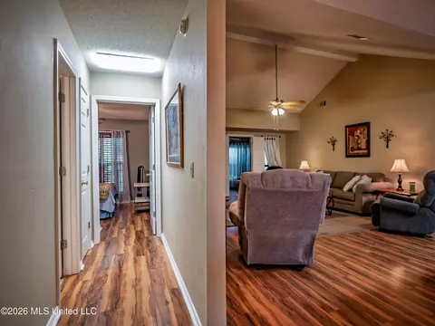 Entry Way - 556 Chickasaw Rd, Pope, MS 38658 photo 1 of 2