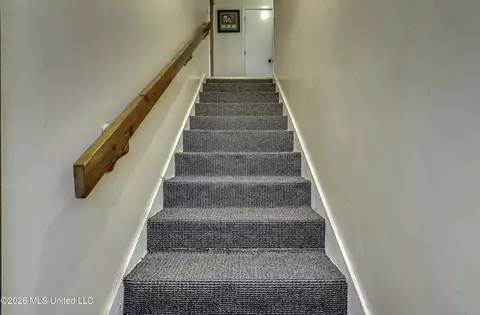 Entry Way - 4737 Sherbrook Dr, Jackson, MS 39212 photo 2 of 3