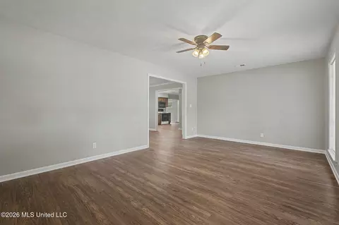 Living - 1274 Brandywine Dr, Southaven, MS 38671 photo 1 of 7