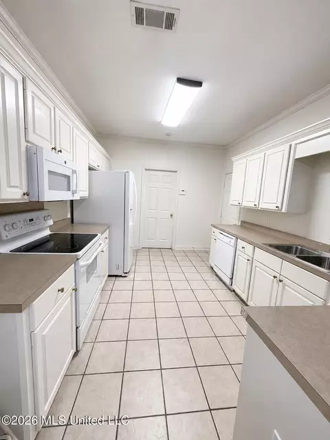 221 Jacks Pl, Brandon, MS 39047 photo 7