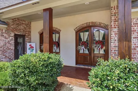 Exterior - 308 Creston Cv, Brandon, MS 39042 photo 6 of 20