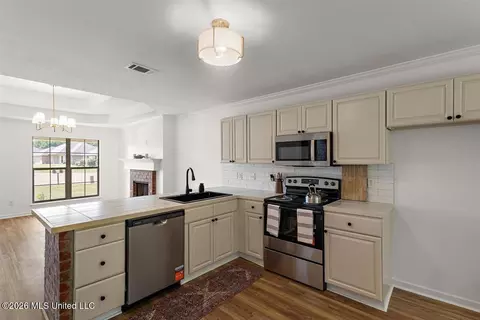 Kitchen - 156 Dakota St, Byram, MS 39272 photo 1 of 2