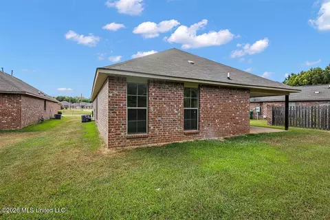 Exterior - 156 Dakota St, Byram, MS 39272 photo 4 of 5