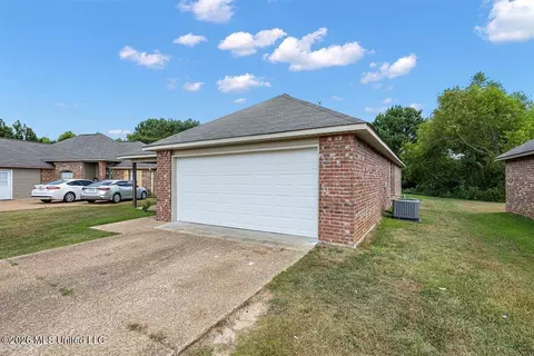 Other - 156 Dakota St, Byram, MS 39272 photo 5 of 7