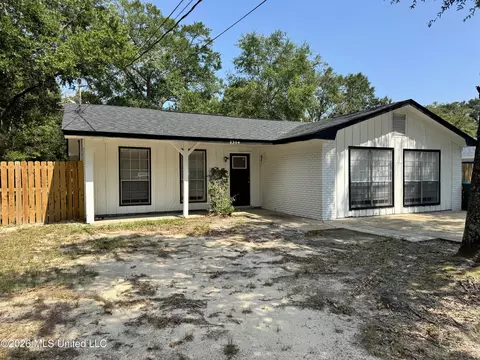 2304 13th Ave, Gulfport, MS 39501