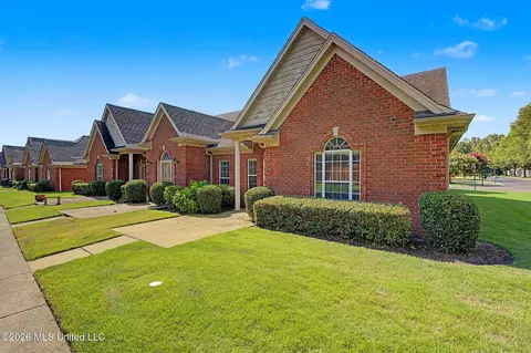 Exterior - 816 Cardinal Ln, Hernando, MS 38632 photo 2 of 7