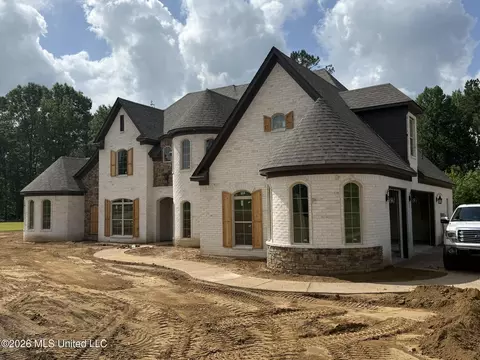 84 Live Oaks Dr, Lamar, MS 38642 photo 2