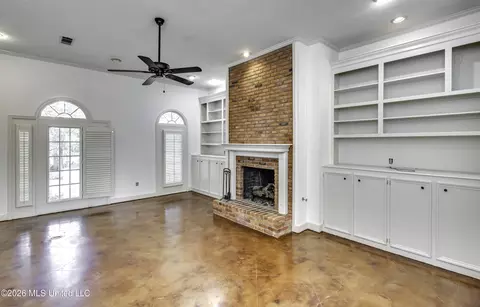 Living - 125 Northpointe Pkwy, Jackson, MS 39211 photo 5 of 9