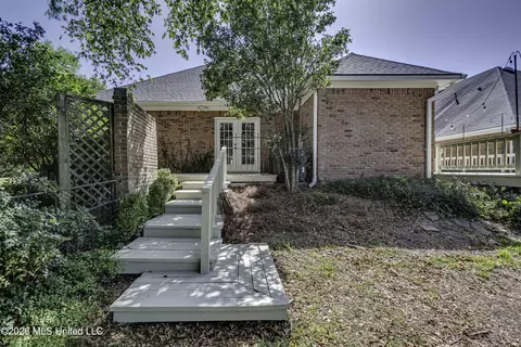 Exterior - 125 Northpointe Pkwy, Jackson, MS 39211 photo 16 of 17