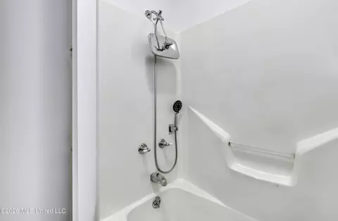 Bath - 125 Northpointe Pkwy, Jackson, MS 39211 photo 6 of 11