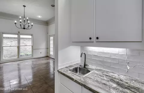 Dining - 125 Northpointe Pkwy, Jackson, MS 39211 photo 3 of 4
