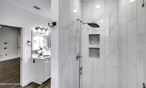 Bath - 125 Northpointe Pkwy, Jackson, MS 39211 photo 3 of 11