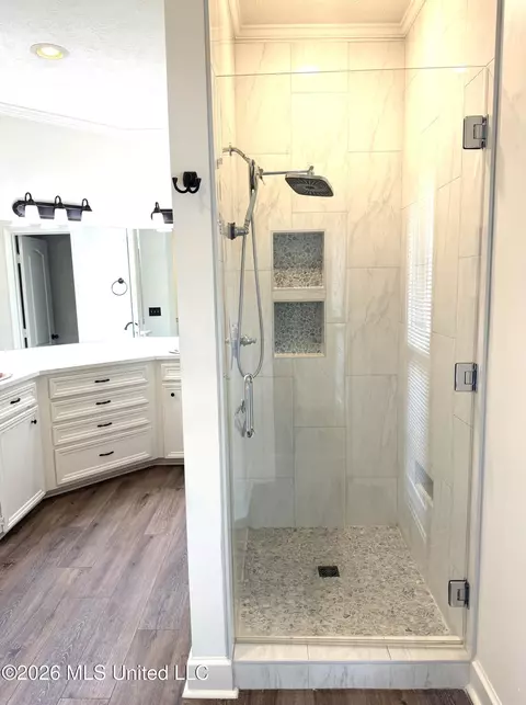 Bath - 125 Northpointe Pkwy, Jackson, MS 39211 photo 6 of 12