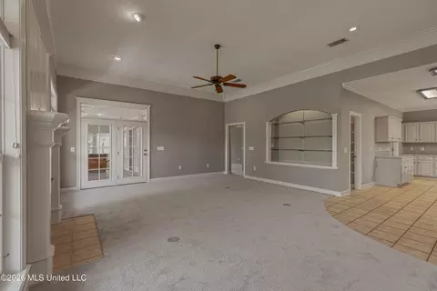 Living - 504 Beacon Cv, Brandon, MS 39047 photo 6 of 8
