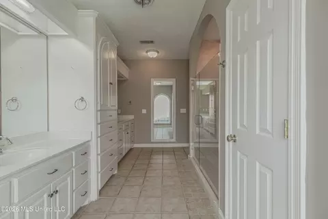 Entry Way - 504 Beacon Cv, Brandon, MS 39047 photo 3 of 3