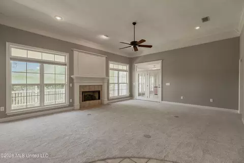Living - 504 Beacon Cv, Brandon, MS 39047 photo 3 of 8