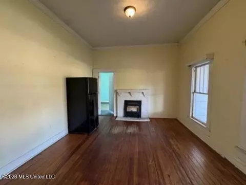 Living - 155 Main St, Raleigh, MS 39153 photo 1 of 9