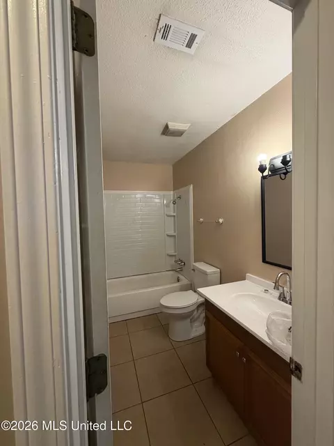 3853 Jeffery Rd, Moss Point, MS 39562 photo 9