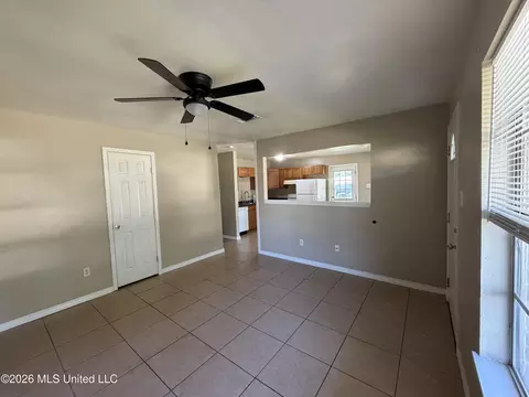 3853 Jeffery Rd, Moss Point, MS 39562 photo 2