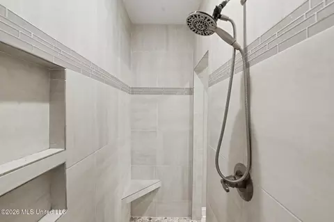 Bath - 846 Amoka Pl, Diamondhead, MS 39525 photo 4 of 5
