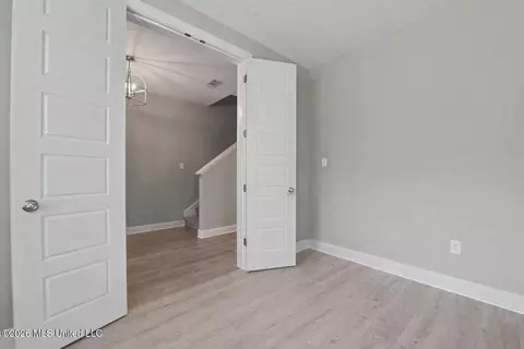 Entry Way - 846 Amoka Pl, Diamondhead, MS 39525 photo 3 of 4
