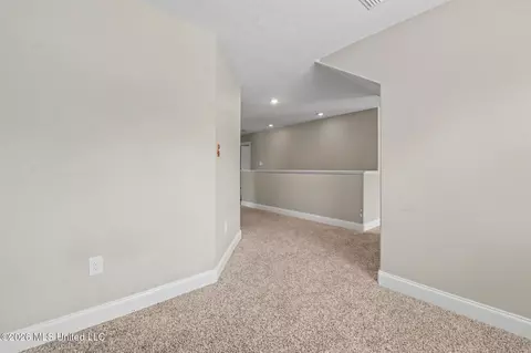 Entry Way - 846 Amoka Pl, Diamondhead, MS 39525 photo 4 of 4