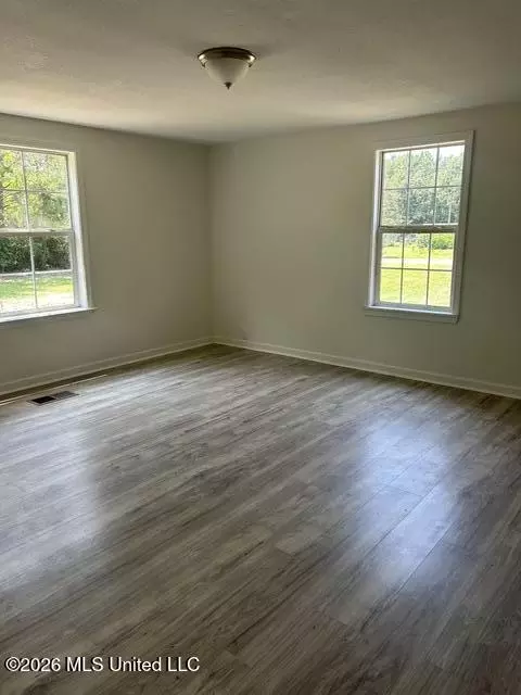 Living - 19320 Eldridge Dr, Saucier, MS 39574 photo 5 of 6
