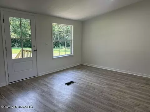 Living - 19320 Eldridge Dr, Saucier, MS 39574 photo 2 of 6