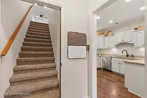 Entry Way - 640 Kaleas Way Cv, Hernando, MS 38632 photo 3 of 3