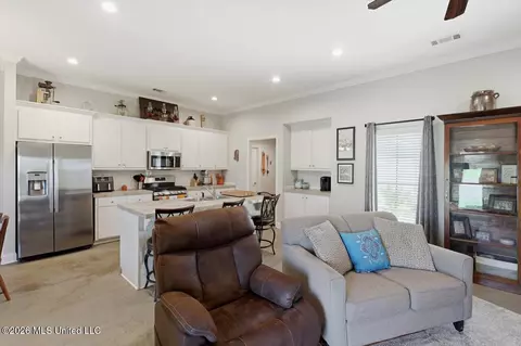 Entry Way - 1204 Addison Ln, Brandon, MS 39042 photo 1 of 3