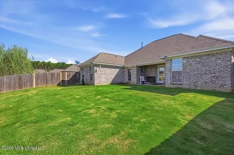 Exterior - 1204 Addison Ln, Brandon, MS 39042 photo 4 of 6