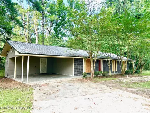 Other - 3065 Suncrest Dr, Jackson, MS 39212 photo 2 of 5