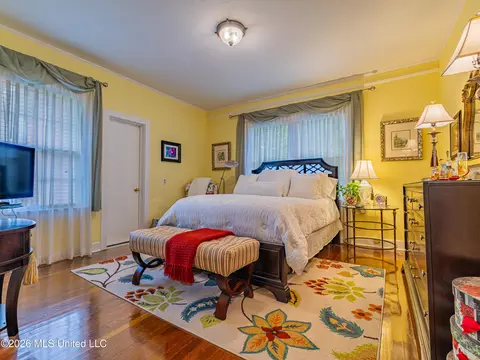 Bedroom - 1 Oak Ct, Natchez, MS 39120 photo 4 of 6