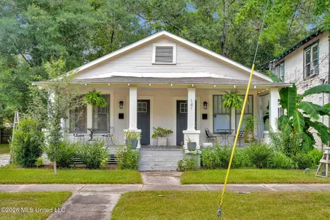 141 W 5th St, Hattiesburg, MS 39401