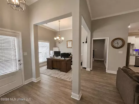 Entry Way - 1932 Ava Dr, Nesbit, MS 38651 photo 1 of 6