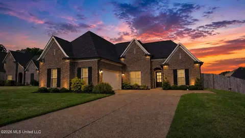 Exterior - 1932 Ava Dr, Nesbit, MS 38651 photo 3 of 7