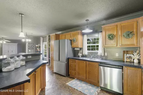 1116 County Road 2, Hickory Flat, MS 38633 photo 13