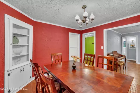 Dining - 314 Colonial Cir, Jackson, MS 39211 photo 1 of 2