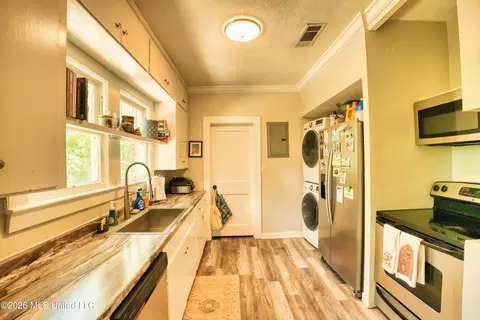 Other - 431 Decelle St, Jackson, MS 39216 photo 4 of 8