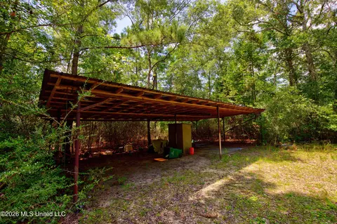 20237 Fox Ridge Dr, Saucier, MS 39574 photo 8