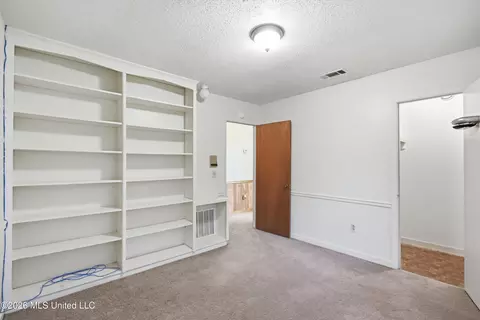 Bedroom - 237 Baybury Ln, Jackson, MS 39212 photo 5 of 7