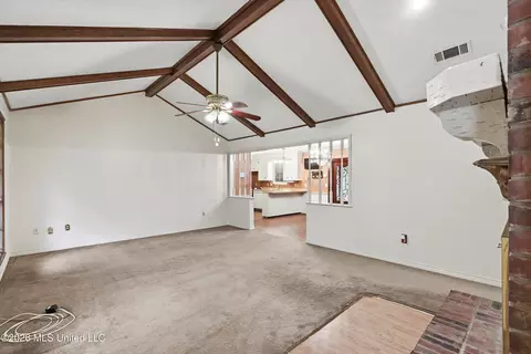 Living - 237 Baybury Ln, Jackson, MS 39212 photo 3 of 4