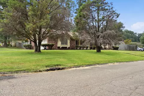 Exterior - 237 Baybury Ln, Jackson, MS 39212 photo 3 of 11