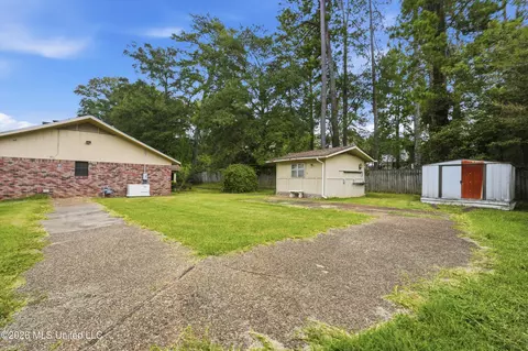 Exterior - 237 Baybury Ln, Jackson, MS 39212 photo 11 of 11