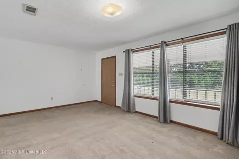 Living - 1278 Mcgregor Dr, Wiggins, MS 39577 photo 2 of 3