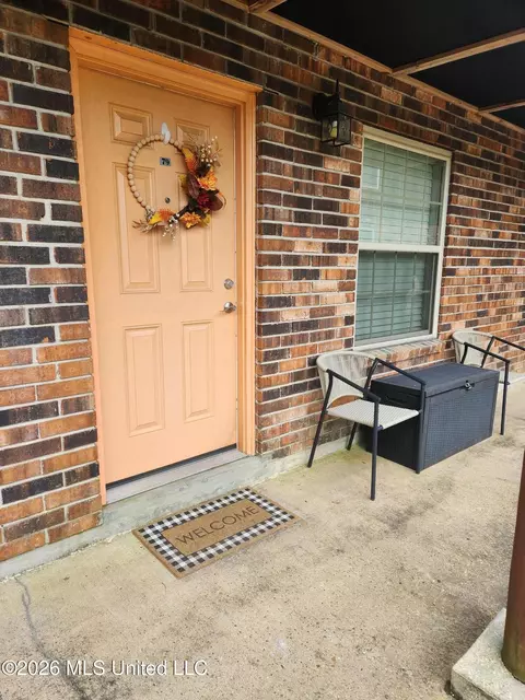 1550 E 2nd St #79, Pass Christian, MS 39571