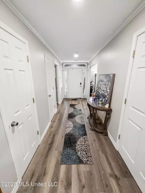 Entry Way - 1329 Pine Glen Cir, Forest, MS 39074 photo 2 of 3