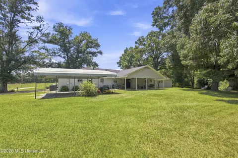 Exterior - 1022 L D White Rd, Summit, MS 39666 photo 6 of 14