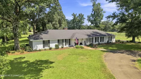 Exterior - 1022 L D White Rd, Summit, MS 39666 photo 10 of 14